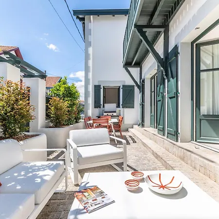 Mila - A 450 M De La