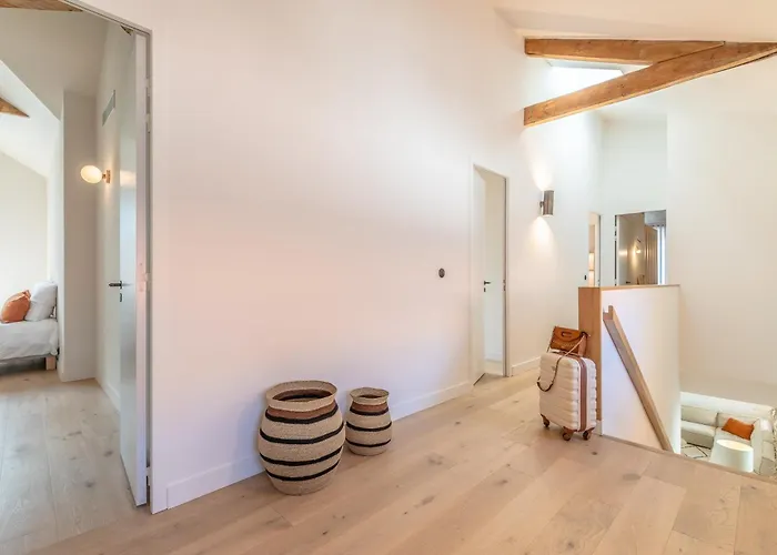 Mila - A 450 M De La